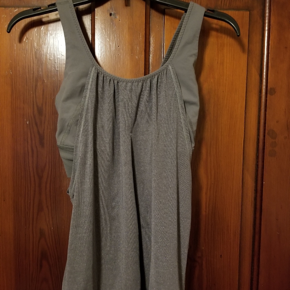 Lululemon tank